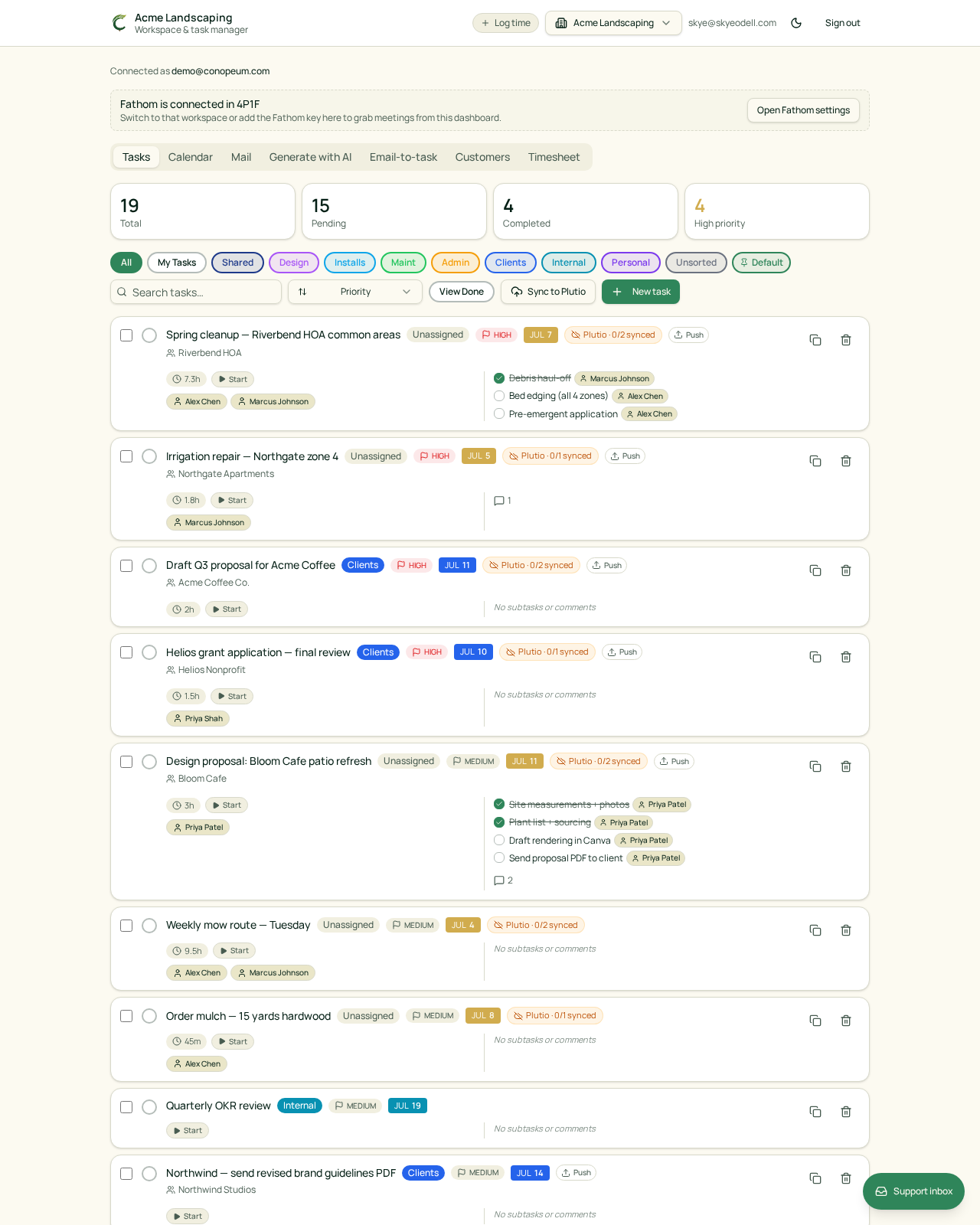 Switching workspaces from the top bar